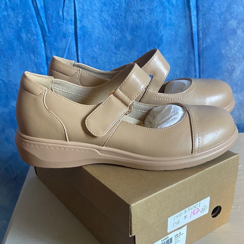 Tan Strap Shoes sz 8, 13B-134s001 - Picture 4 of 6